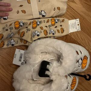 XS American Eagle (AE) peanuts snoopy xs pumpkin pj set